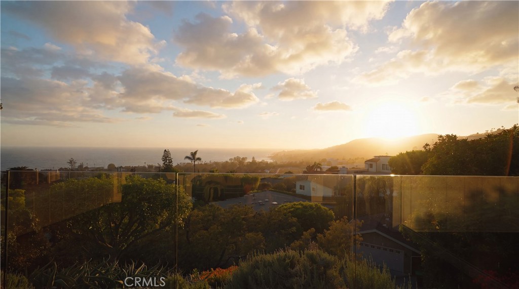 933 Coast View Drive, Laguna Beach CA 92651 - Photo 51