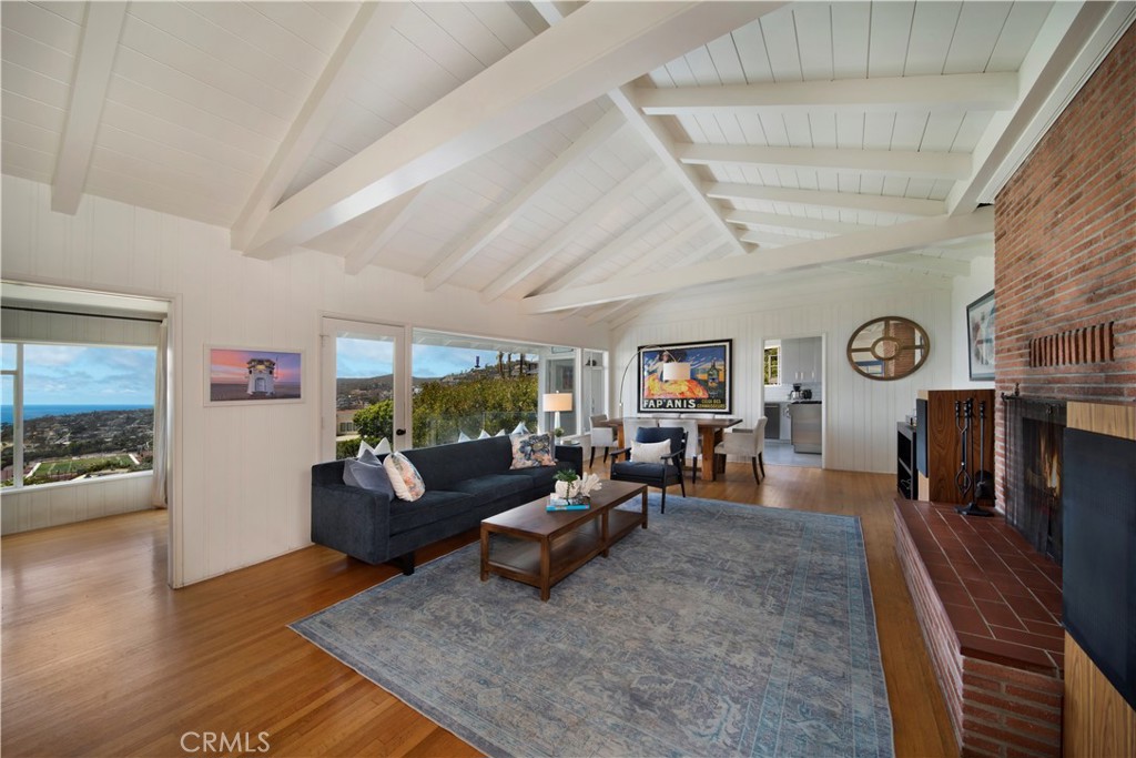 933 Coast View Drive, Laguna Beach CA 92651 - Photo 11