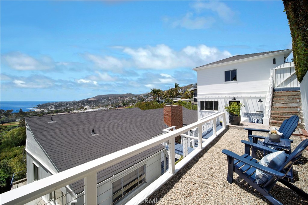 933 Coast View Drive, Laguna Beach CA 92651 - Photo 36