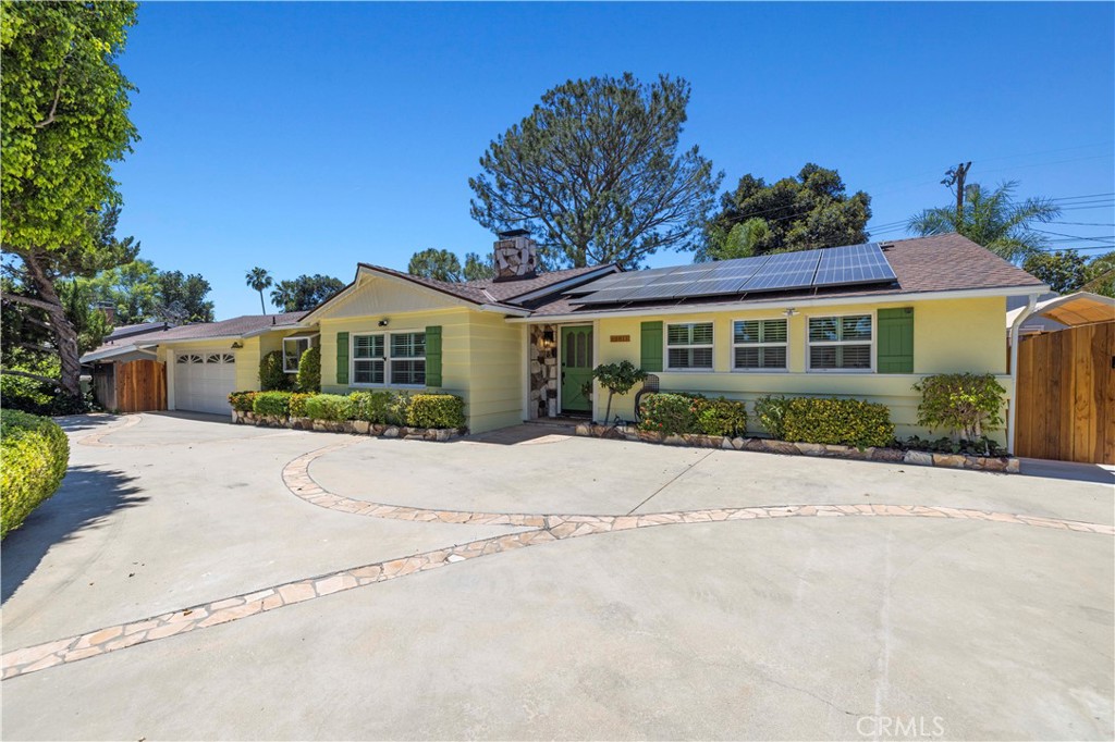 10011 Genesta Avenue