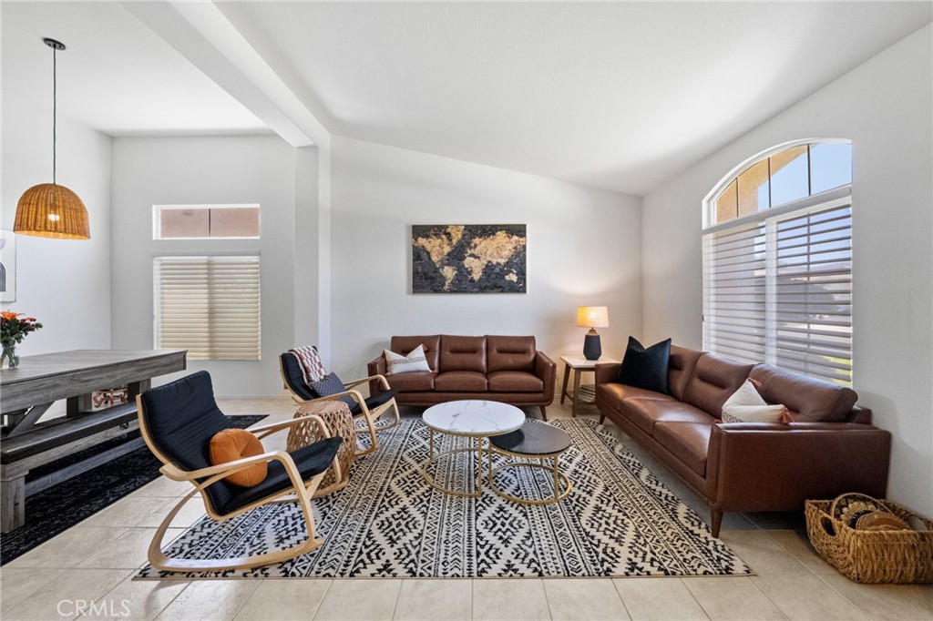 42370 Circulo Cavinara