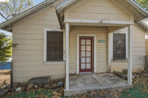 Photo of 18638 Cedar ST, Tuolumne, CA 95379 (MLS # 41152433)