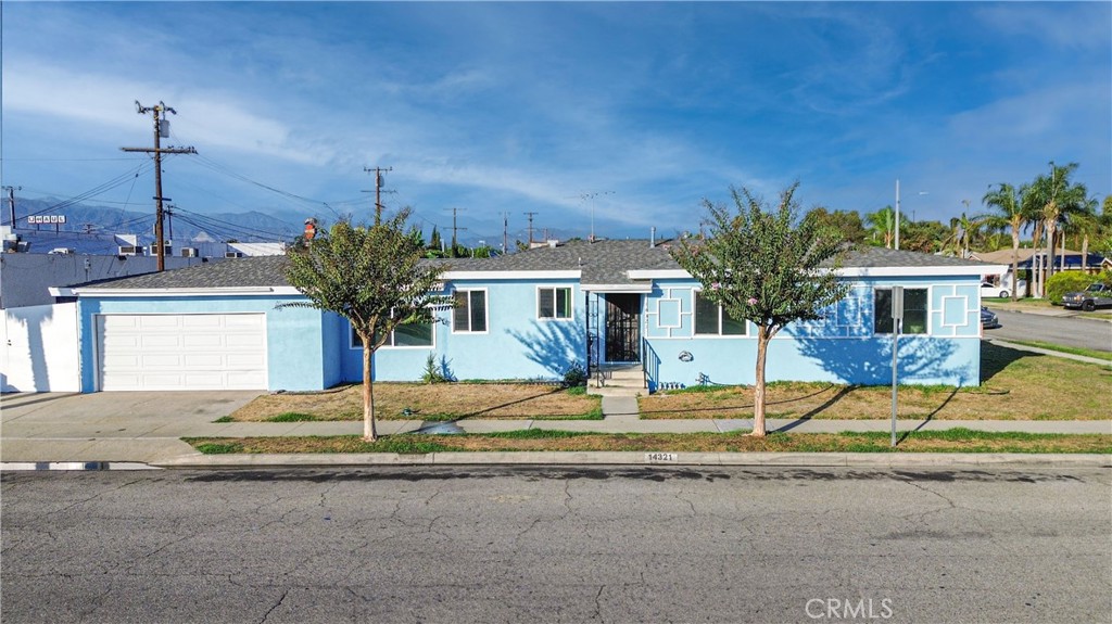 Charming 3-Bedroom Home with Bonus Room, RV Access, and Spacious Corner Lot in Baldwin Park!
Welcome to 14321 Walnut Creek Parkway, a beautifully updated, move-in-ready home in a desirable Baldwin Park neighborhood. This single-story residence offers 3 bedrooms and a versatile bonus room, providing over 1,350 sq ft of living space that’s perfect for anyone in need of extra space.
Step inside to find a bright and airy interior with a modern open layout that flows seamlessly from room to room. The newer roof and windows not only improve energy efficiency but also add to the home's curb appeal. The bonus room is an excellent addition—ideal for an office, home gym, playroom, or media room, giving you plenty of flexibility to suit your lifestyle.
Situated on a generous corner lot, this home offers privacy and room to grow. Enjoy the spacious backyard, perfect for outdoor entertaining, gardening, or simply relaxing. The standout feature—RV access—makes this property a rare find, offering convenient parking for RVs, boats, or extra vehicles.
With 2 full bathrooms, ample storage space, and an easy-flowing layout, this home is designed for comfort and convenience. Located in a quiet, established Baldwin Park neighborhood, you’re just minutes from local schools, shopping, dining, and easy freeway access for a quick commute.
This home is truly a rare gem with features that are hard to find in today’s market. Don’t miss the chance to make 14321 Walnut Creek Parkway your next home. Schedule your showing today!