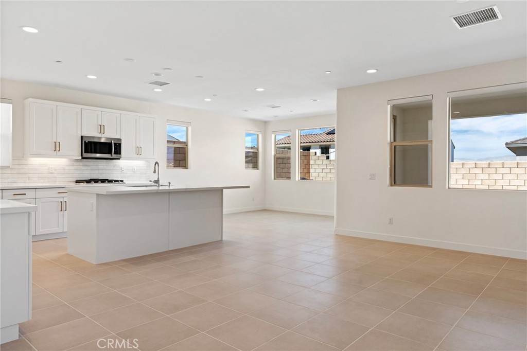 The Grove (32277) - Residential Lease