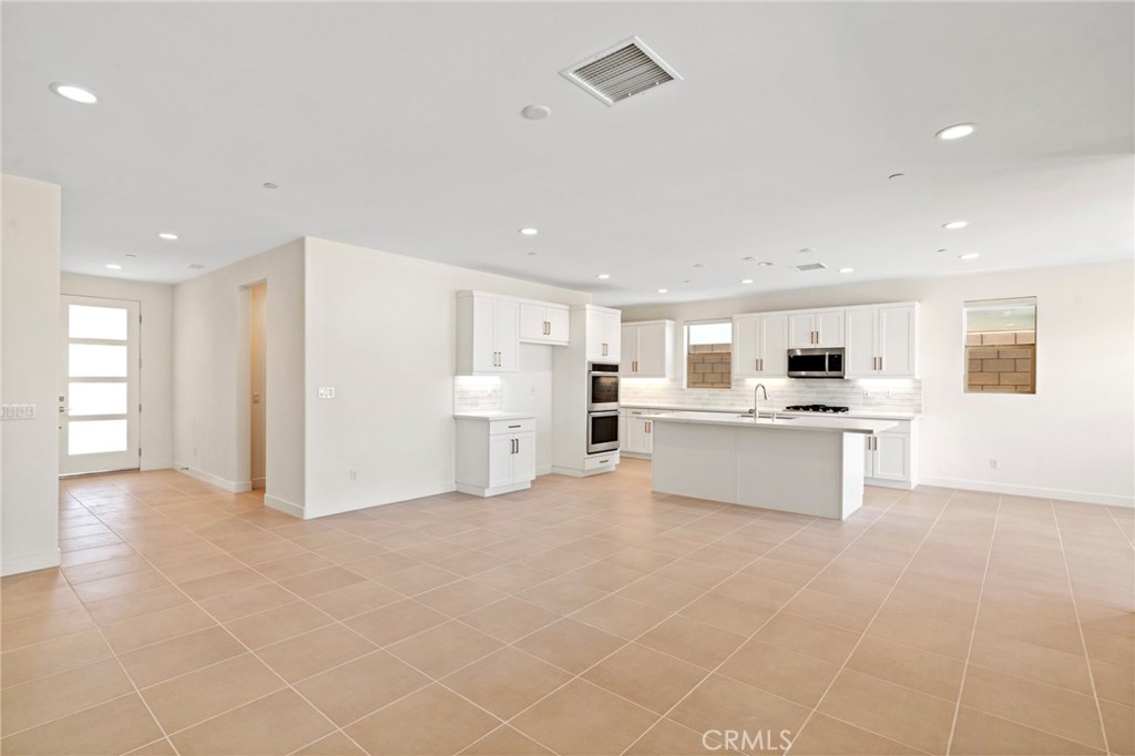 The Grove (32277) - Residential Lease