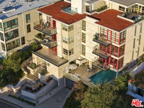 Photo of 870 Haverford Avenue #202, Pacific Palisades, CA 90272 (MLS # 26984929)