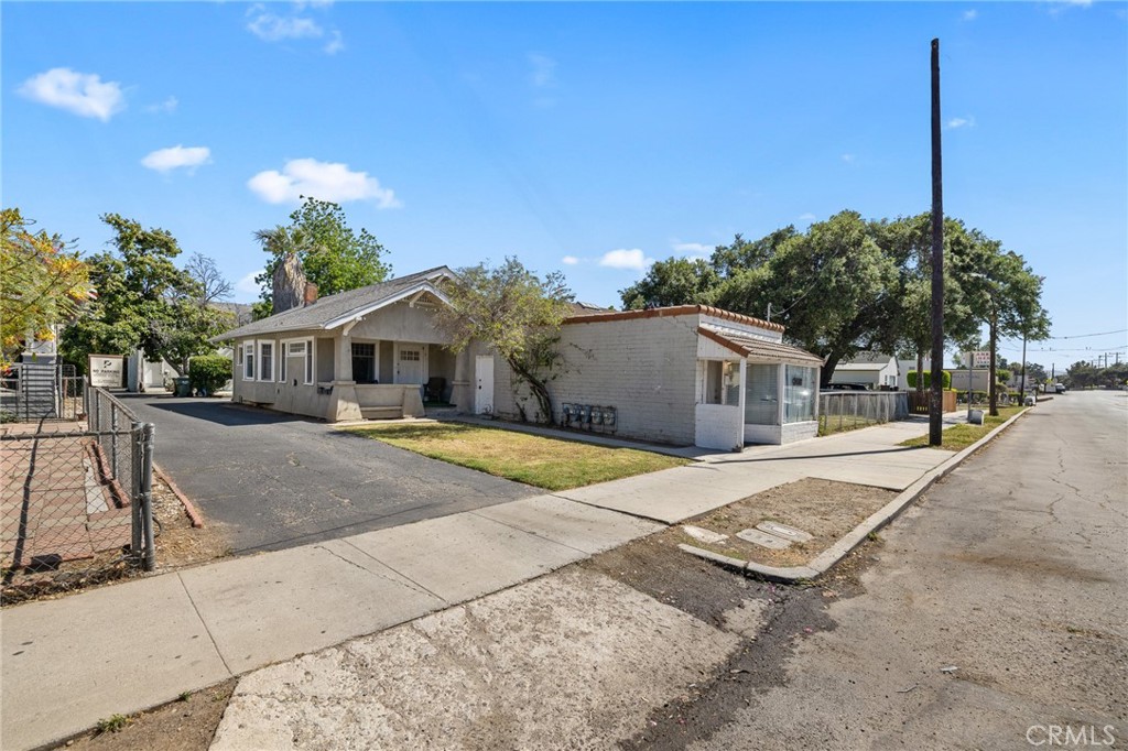 Presenting an exceptional investment opportunity in the heart of Santa Paula—welcome to 608, 608½, 608-A, and 608-B E. Main Street. This unique mixed-use property features a total of four units spanning approximately 2,253 square feet, situated on a spacious 8,276 sq ft lot. The versatile setup includes one commercial storefront perfect for generating business income, one charming 2-bedroom, 1-bathroom single-family home, and two additional 1-bedroom, 1-bathroom units—offering a diverse income stream and long-term stability with great tenants already in place. This property is a standout for investors seeking immediate rental income with future development potential. The expansive lot size and layout present a rare opportunity to expand, with the possibility of adding two Accessory Dwelling Units (ADUs) or reconfiguring for even greater returns. Whether you're looking to expand your portfolio or break into the Santa Paula market, this property offers the flexibility, income potential, and growth opportunities that make it truly special. Don’t miss out on this rare chance to own a well-located, income-producing asset with room to build and maximize value.