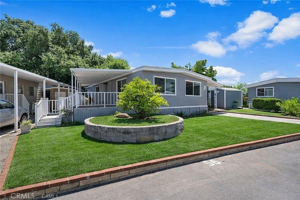 11401 Topanga Canyon 56