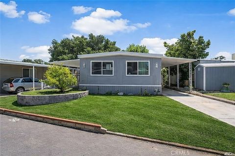 Photo of 11401 Topanga Canyon Blvd #56, Chatsworth, CA 91311 (MLS # SR26050753)