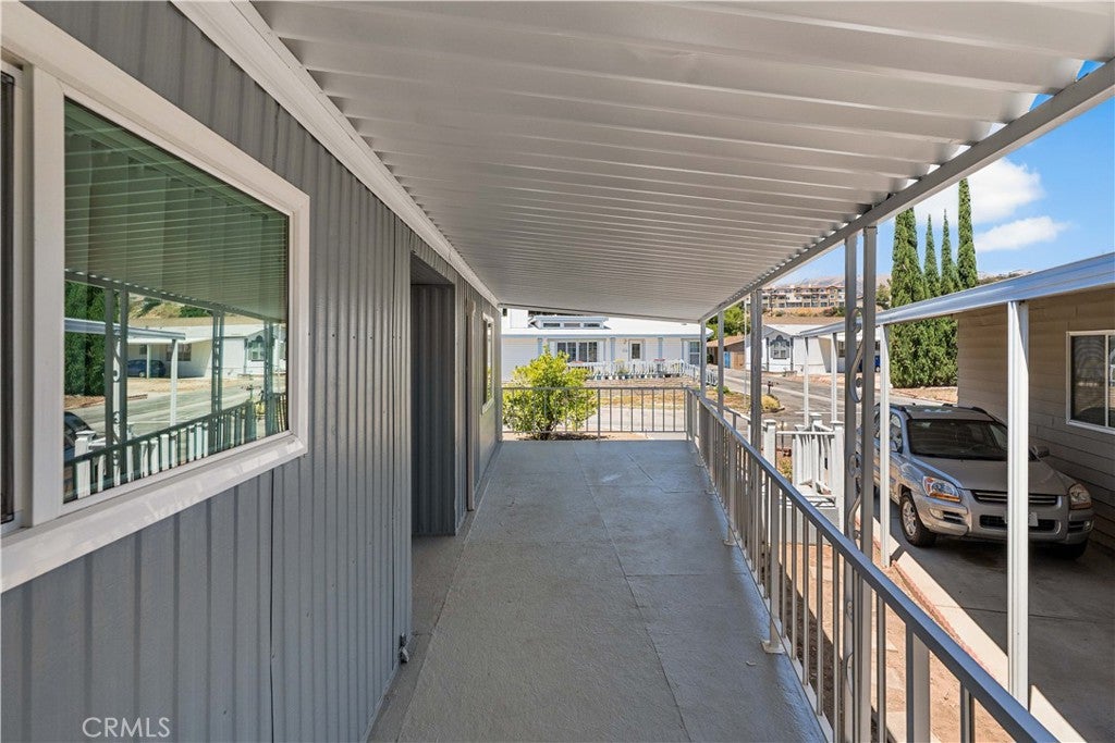 11401 Topanga Canyon 56