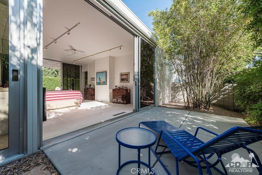 El Mirador - Residential