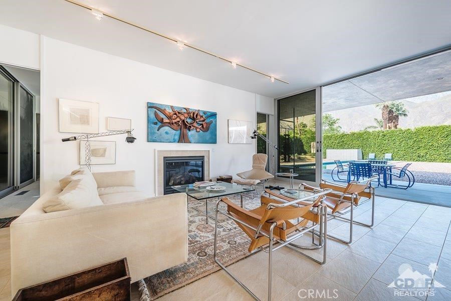 El Mirador - Residential