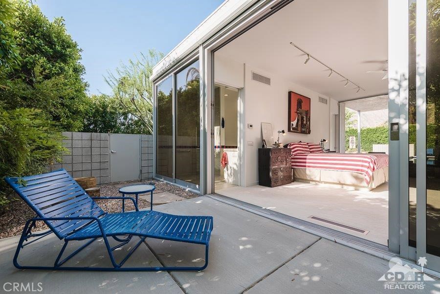 El Mirador - Residential