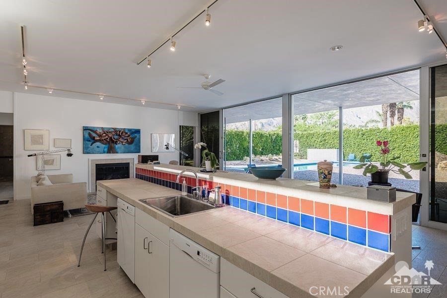 El Mirador - Residential