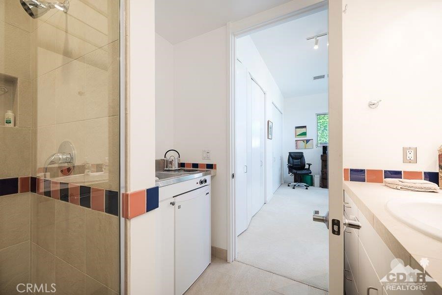 El Mirador - Residential