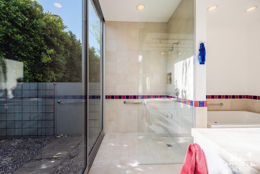 El Mirador - Residential