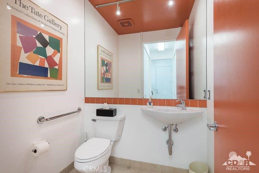 El Mirador - Residential