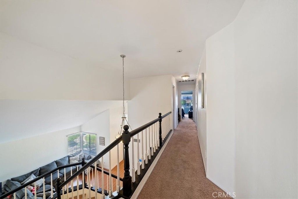 listing image 130721844676012242522