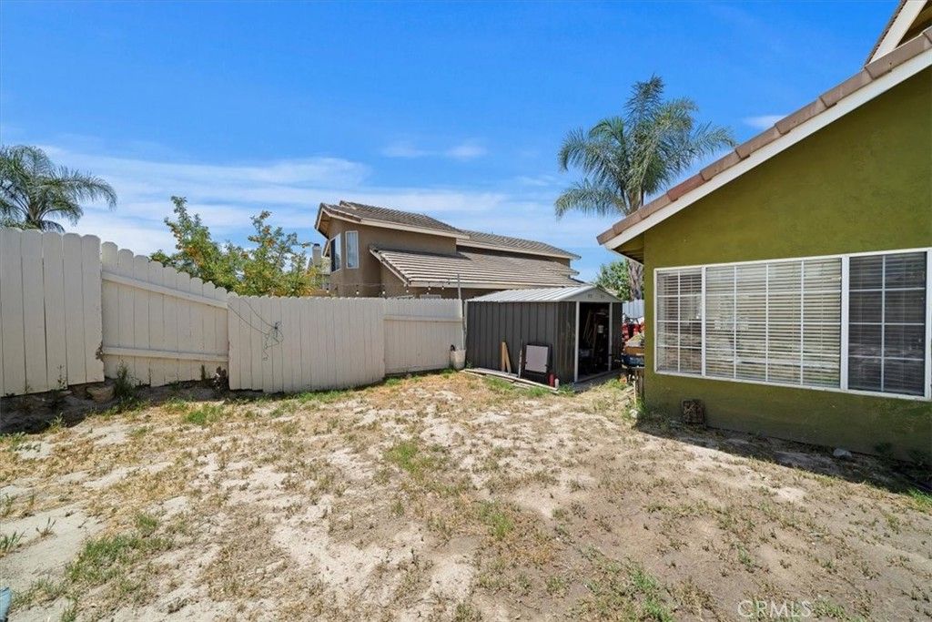 listing image 130722391135251037228