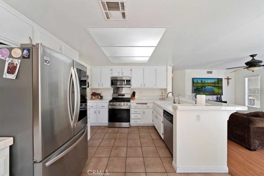 listing image 130723248671907385864
