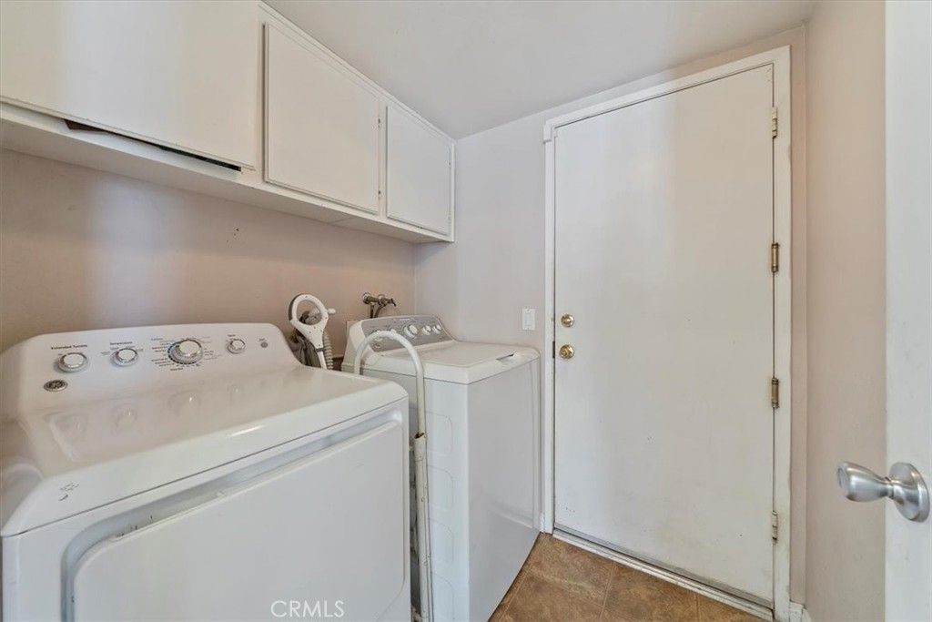 listing image 130729780529595605218