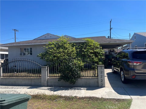 Photo of 12222 Felton AVE, Hawthorne, CA 90250 (MLS # OC26202784)