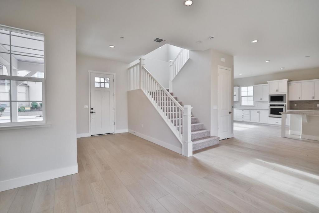 591 Santa Lucia Way