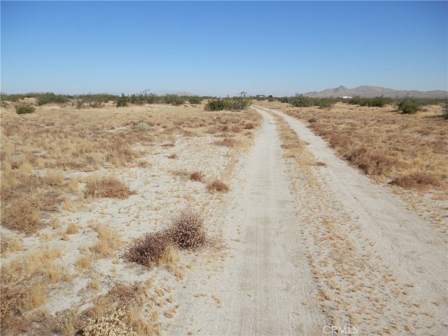 2.6 Acres of Vacant Land with Panoramic Views in Palmdale
Discover this 2.6-acre parcel located at the intersection of Gaceta Ave and 210th St E (Largo Vista Rd) in the growing Palmdale area. With stunning panoramic views and situated in the path of future development, this property presents an excellent investment opportunity.
Lot Size: Approx. 337’ x 340’ (Gross Area: 2.6 Acres);
Zoning: LCA12;
APN: 3082-026-006 ;
GPS Coordinates (NE Corner): 34.598203, -117.758903 ;
Don’t miss your chance to invest in this scenic and promising location!