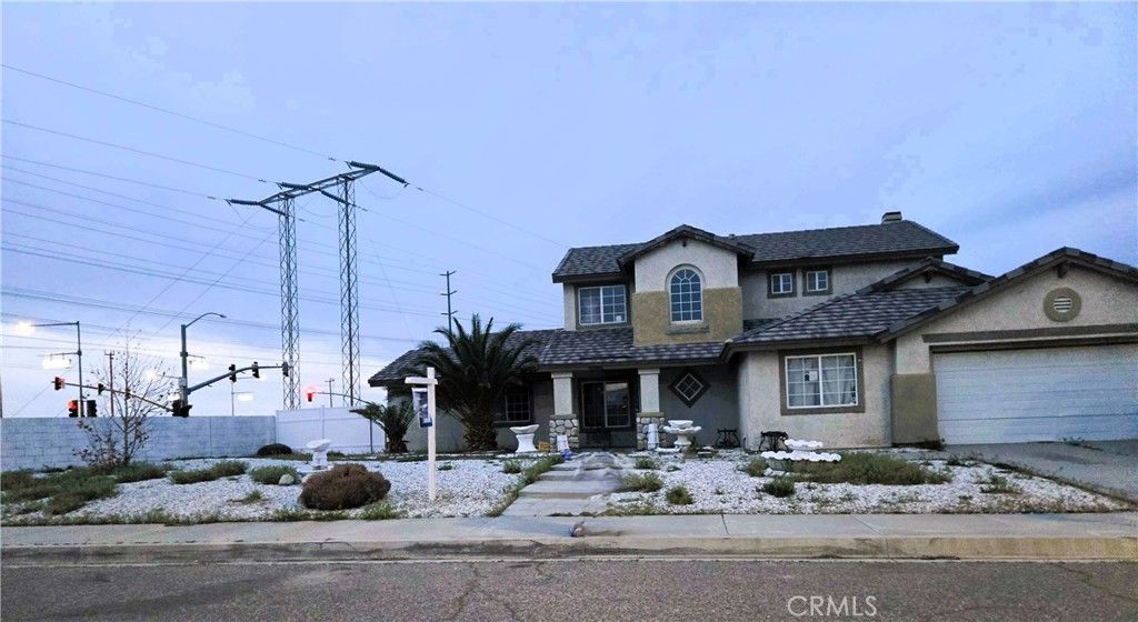 Photo of 13320 Winter Park St, Victorville, CA 92394 (MLS # SW26056223)