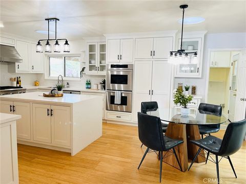 20318 Ruston Road Woodland Hills CA 91364