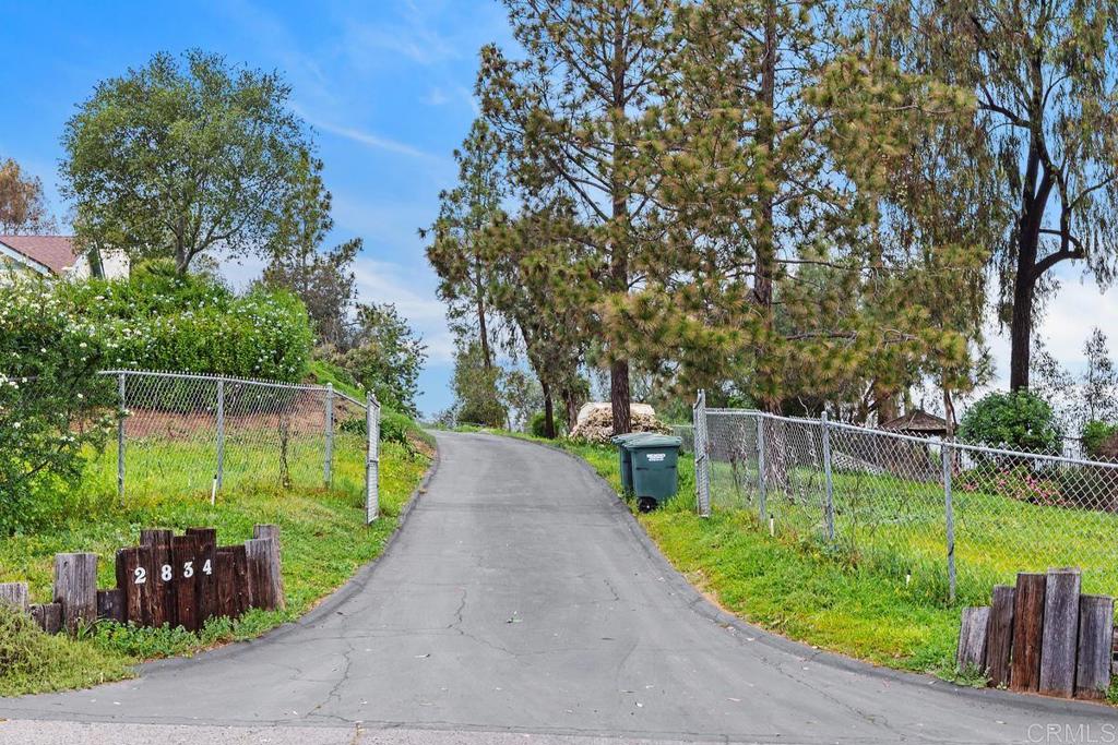 2834 Hutchison Street