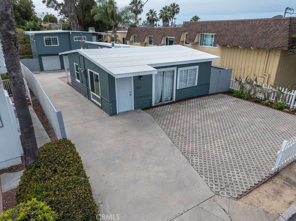 221 Avenida Monterey