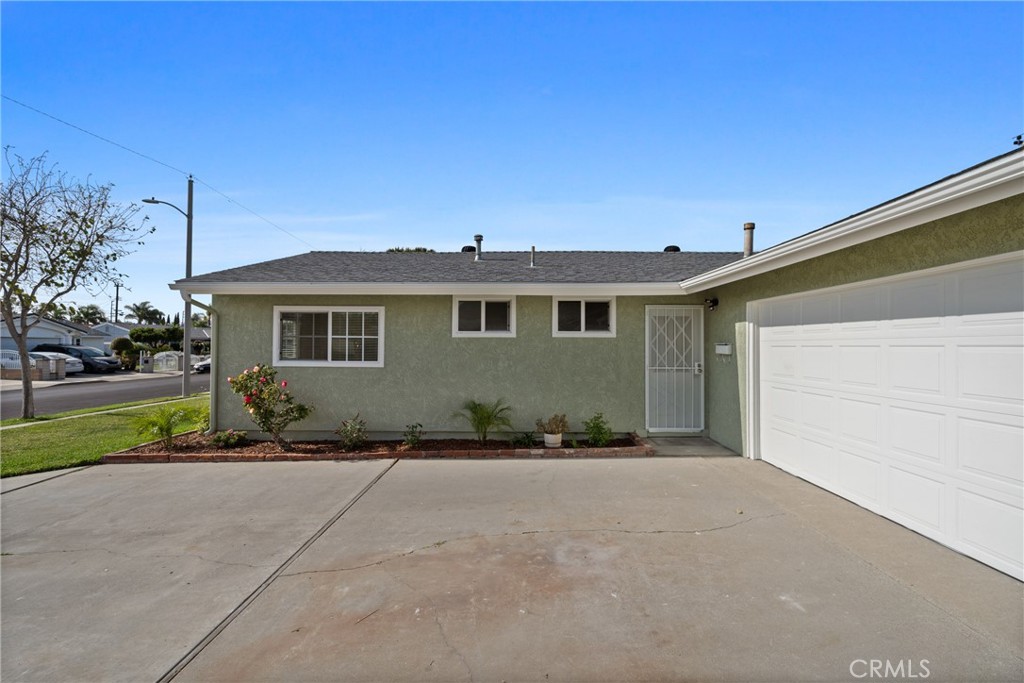 10410 Lorinda Avenue