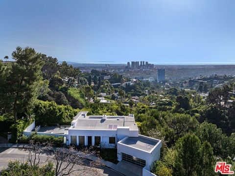 1654 N Doheny Drive West Hollywood CA 90069