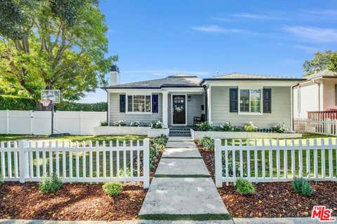 Photo of 12233 Malone Street, Los Angeles, CA 90066 (MLS # 26868905)