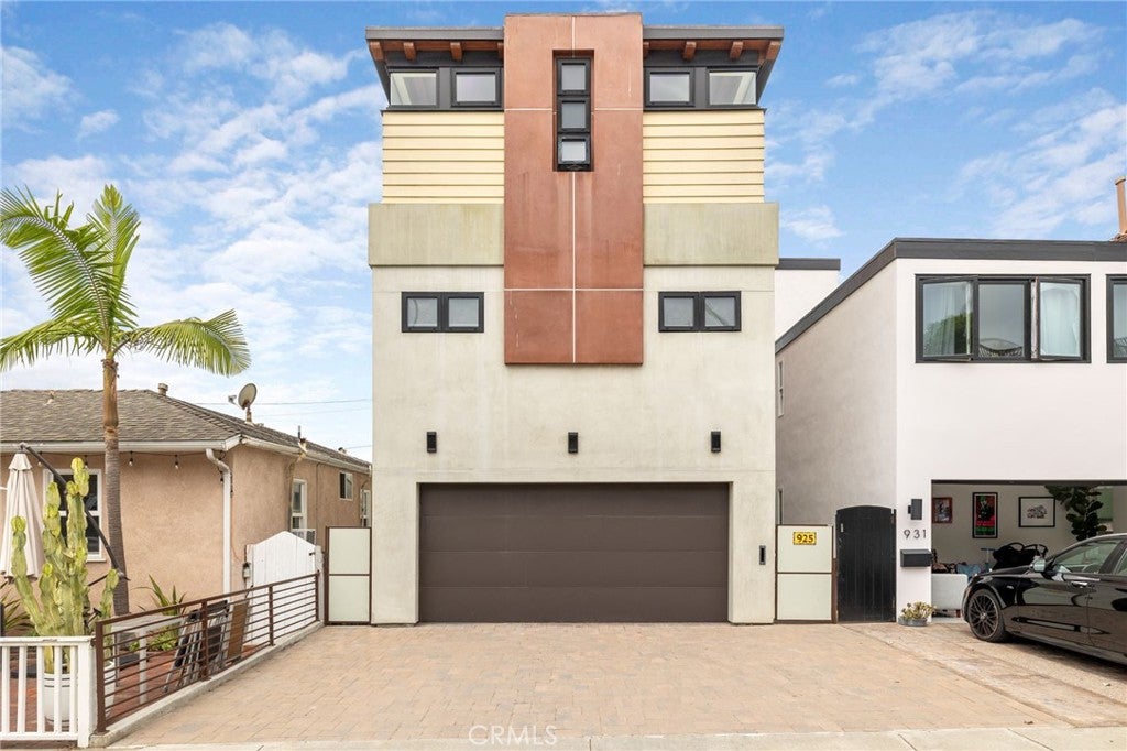925 Monterey