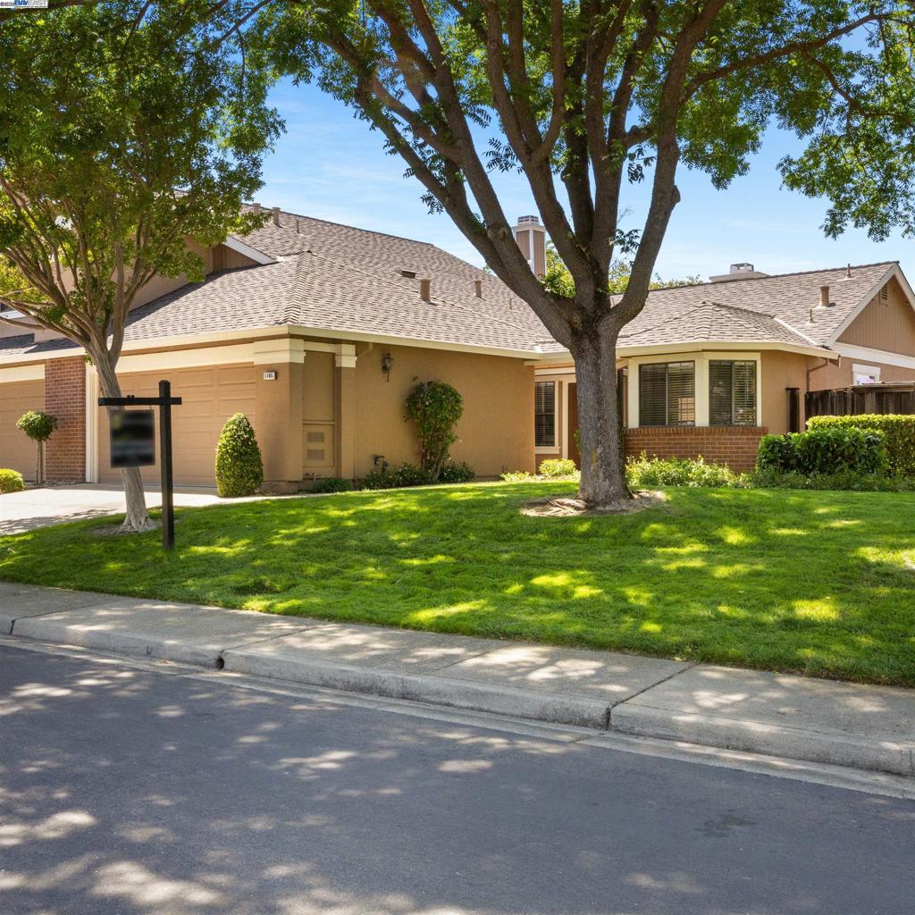 MEADOW CREEK - Residential