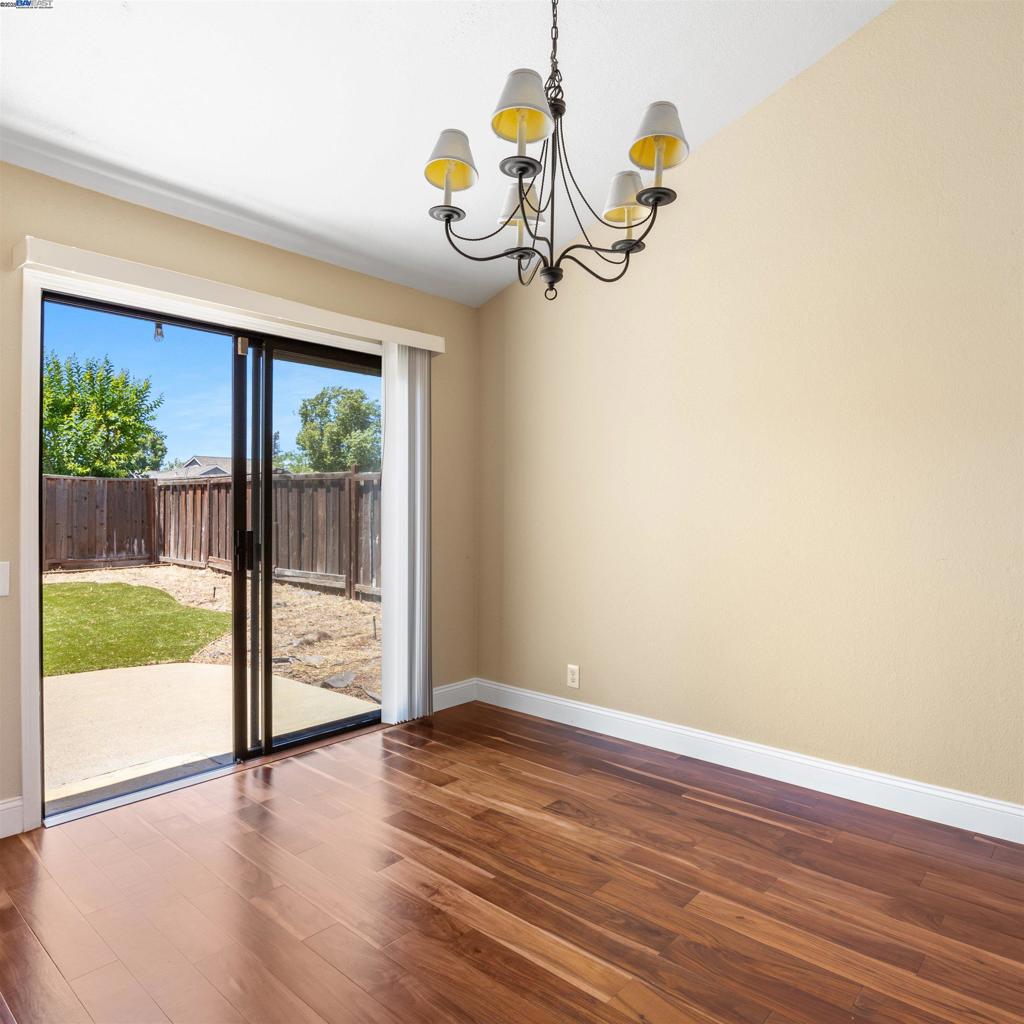 MEADOW CREEK - Residential