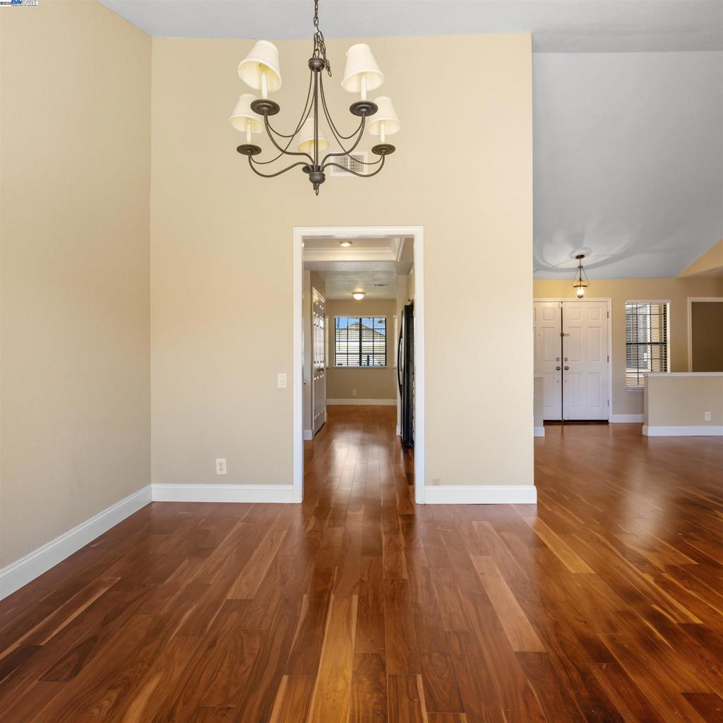 MEADOW CREEK - Residential