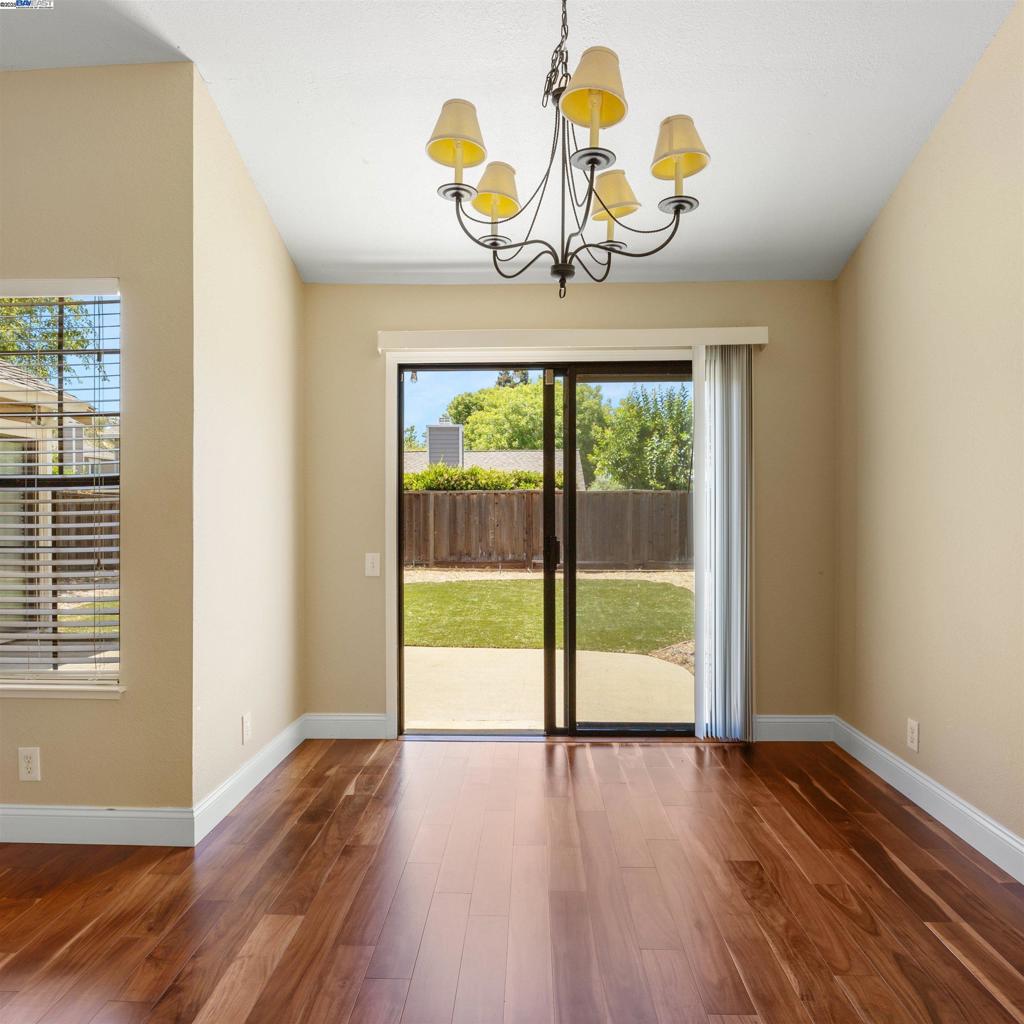 MEADOW CREEK - Residential