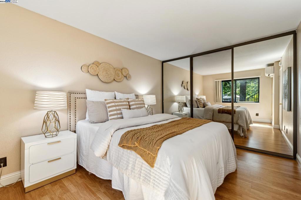 MISSION HILLS - Residential