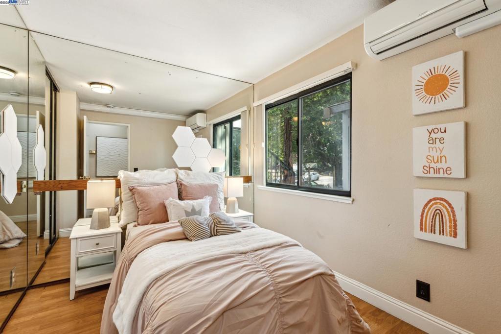 MISSION HILLS - Residential