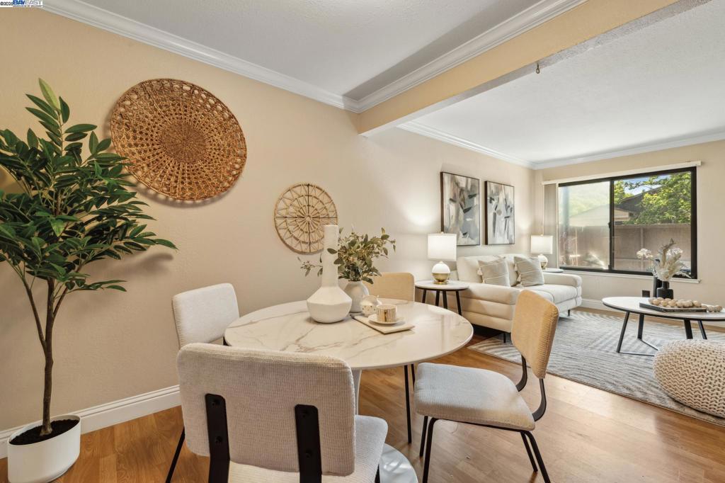 MISSION HILLS - Residential