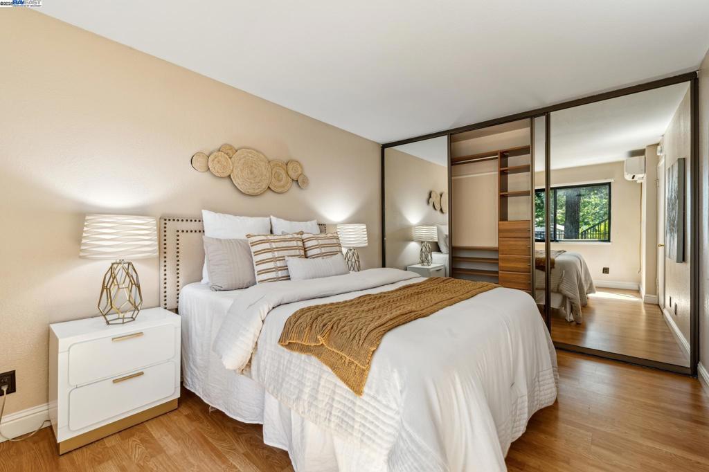 MISSION HILLS - Residential