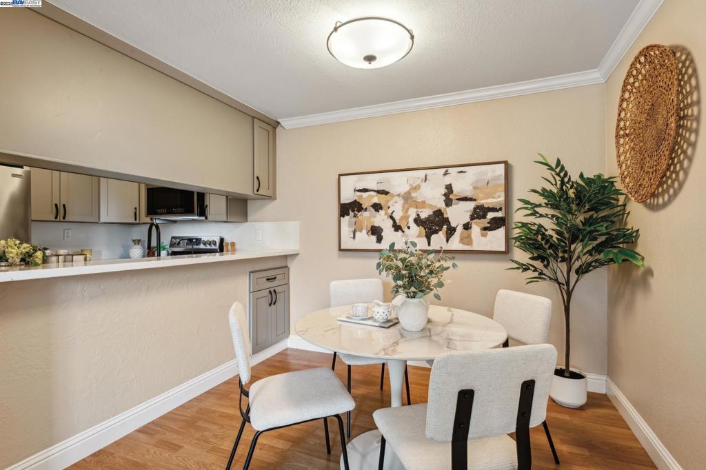 MISSION HILLS - Residential