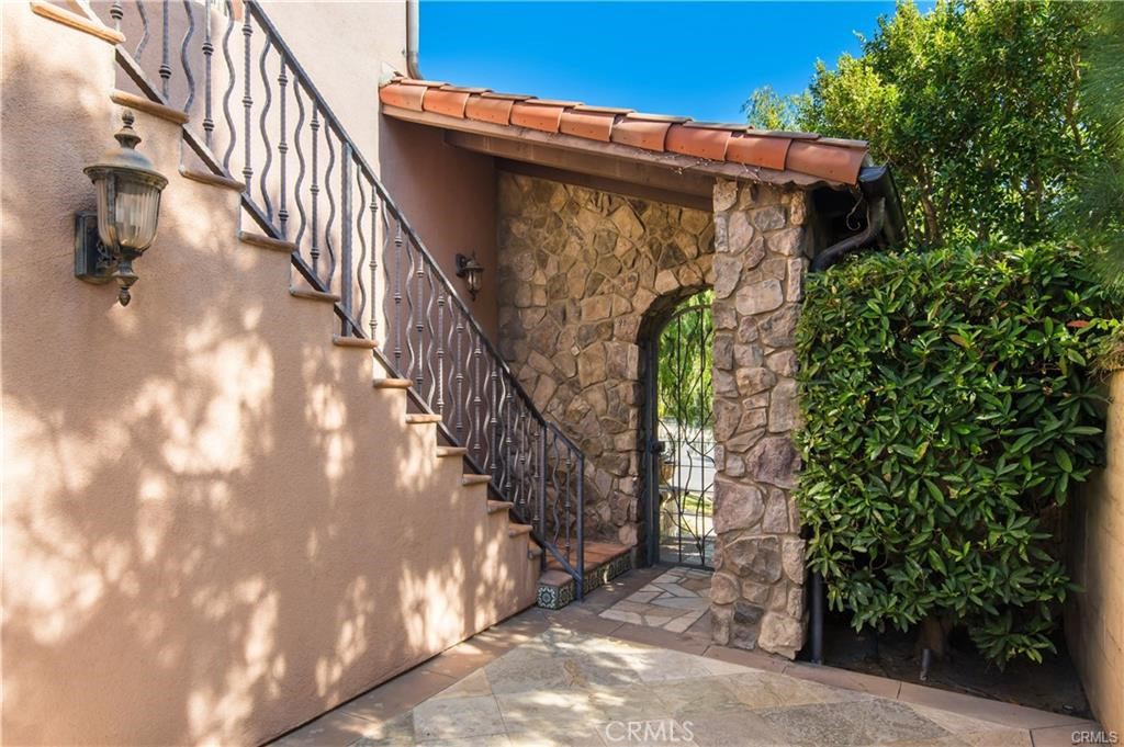 18 Coastal Oak
