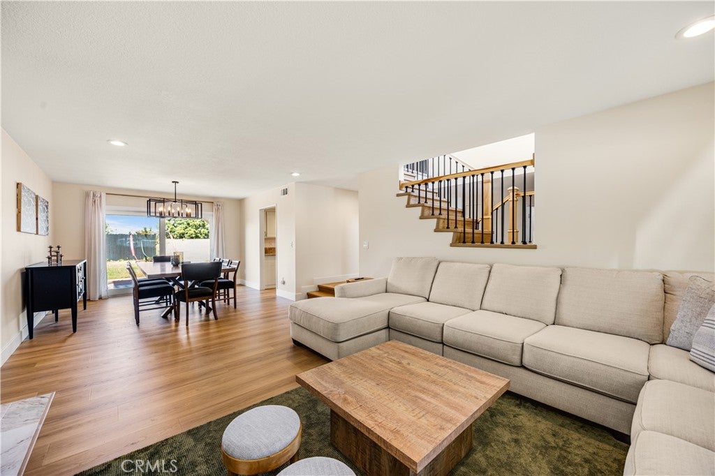 369 HILLHAVEN CIRCLE