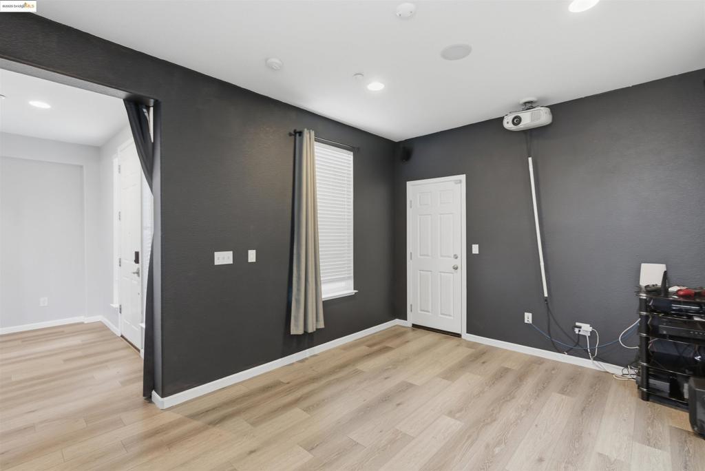 ROSE GARDEN - Residential