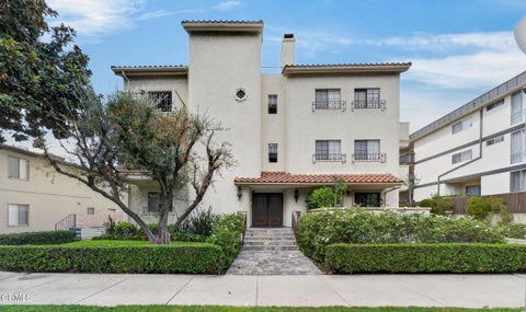 Photo of 227 S Madison Avenue #205, Pasadena, CA 91101 (MLS # P1-28968)