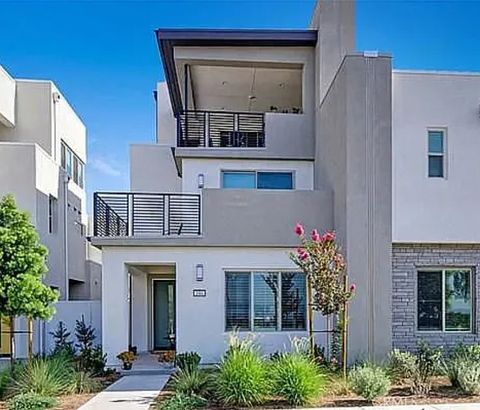 Photo of 144 Spectacle, Irvine, CA 92618 (MLS # OC25265225)